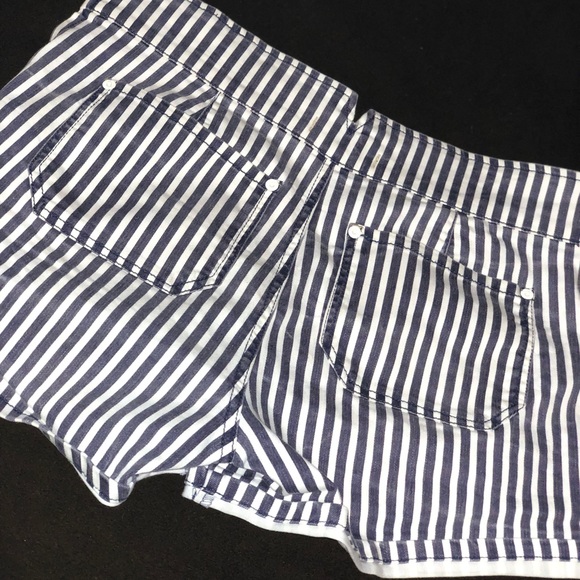 Striped denim short shorts! - Picture 2 of 3